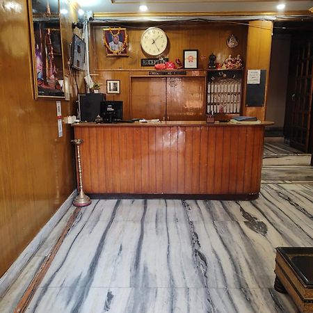 Hotel Divya Варанасі Екстер'єр фото