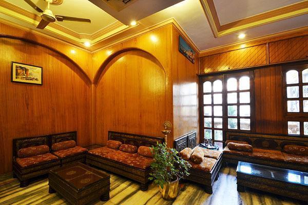 Hotel Divya Варанасі Екстер'єр фото
